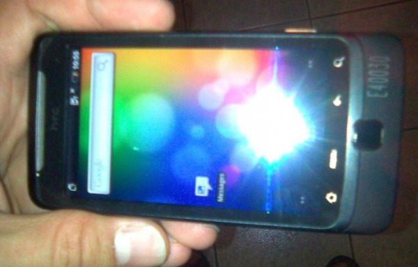 HTC Vision, filtrado un nuevo móvil táctil con Android y teclado completo deslizable