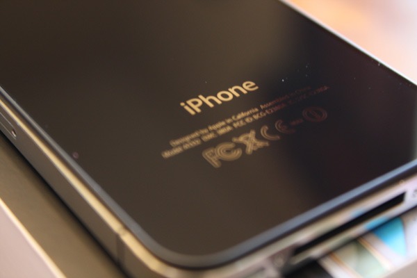 iPhone 4, el problema de las antenas fue advertido por un ingeniero de Apple