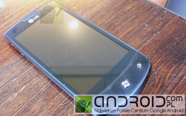 LG E900, móvil táctil con Windows Phone 7