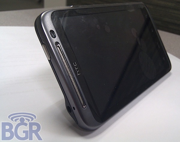 HTC Incredible HD, revisión del móvil táctil con Android, ahora con pantalla de 4,3 pulgadas