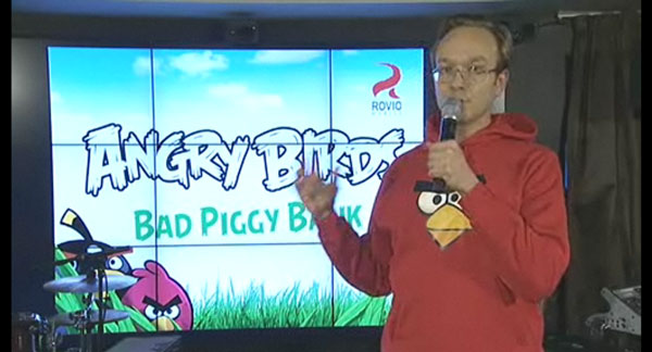 angry-birds-Bad-Piggy-Bank-02