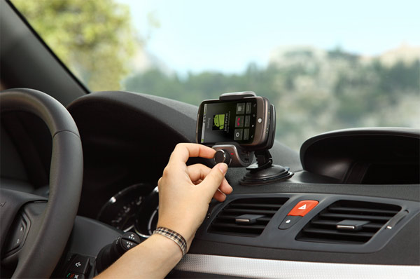 Parrot MINIKIT Smart, todo sobre el Parrot MINIKIT Smart con fotos, ví­deos y opiniones