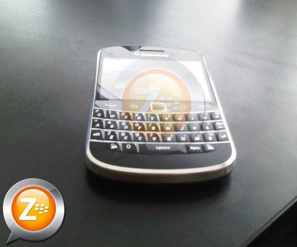 BlackBerry Bold Touch 9900, primeras imágenes de la nueva Bold Touch 9900