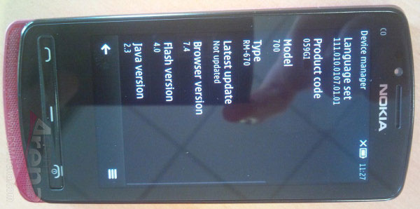 Nokia 700, imágenes del nuevo Nokia 700 con Symbian Belle y tecnologí­a NFC 6