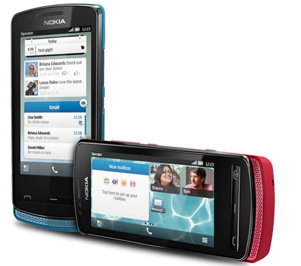 Los Nokia 700 y Nokia 701 ya están a la venta 3