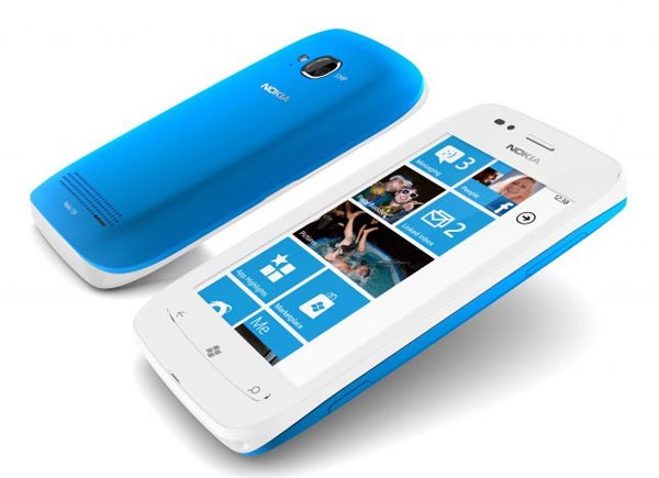 Nokia Lumia 710