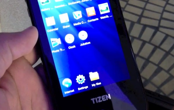 Samsung y HTC lanzarán móviles Tizen en la segunda mitad de año