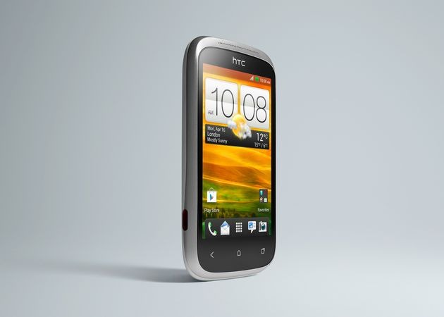 sony xperia u vs htc desire c imagen5