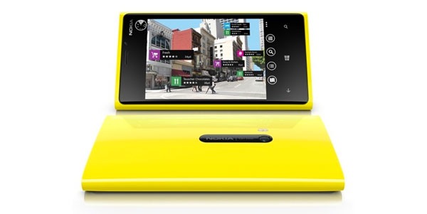 Nokia Lumia 920 vs HTC One X