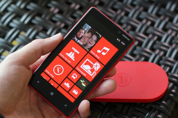 Más reservas del Nokia Lumia 920 que ventas del iPhone 5 en Francia