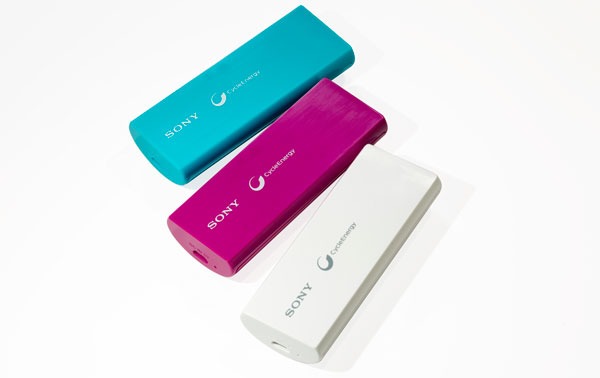 Sony CP-V3, una atractiva batería auxiliar para móvil y tableta
