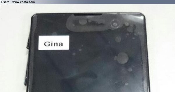 Se filtra una fotografí­a del móvil para selfies de Sony