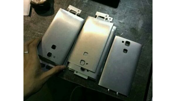 Se filtran nuevas fotografí­as del panel trasero del Huawei Ascend D3