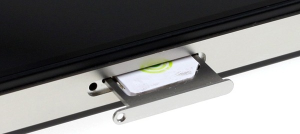 Configurar ajustes de la tarjeta SIM en un iPhone