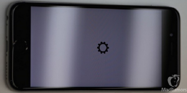 La pantalla del supuesto iPhone 6s aparece en un ví­deo