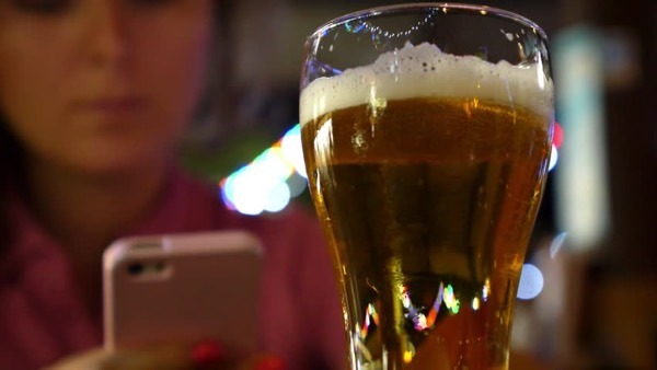 Cómo saber si tu cerveza está rancia con el móvil