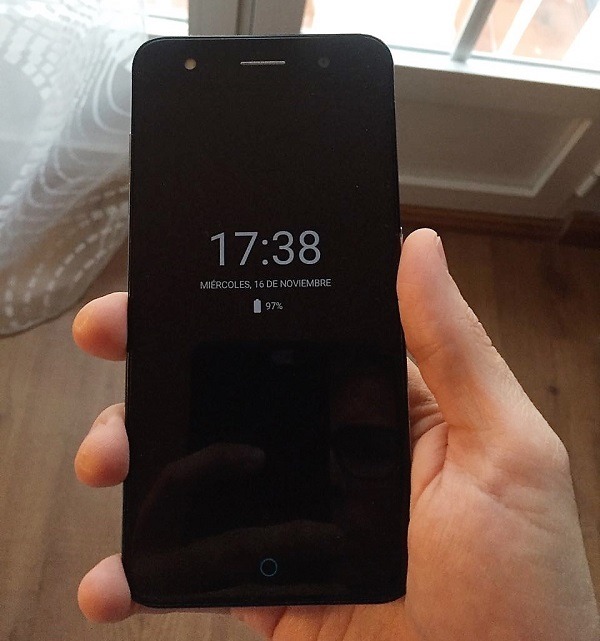 Pon la pantalla siempre encendida del Samsung Galaxy S7 en tu móvil