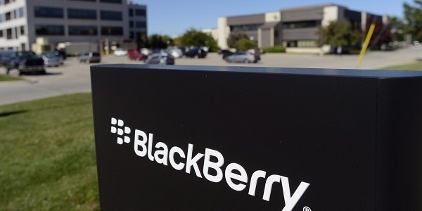 El futuro de BlackBerry pasa a manos de TCL