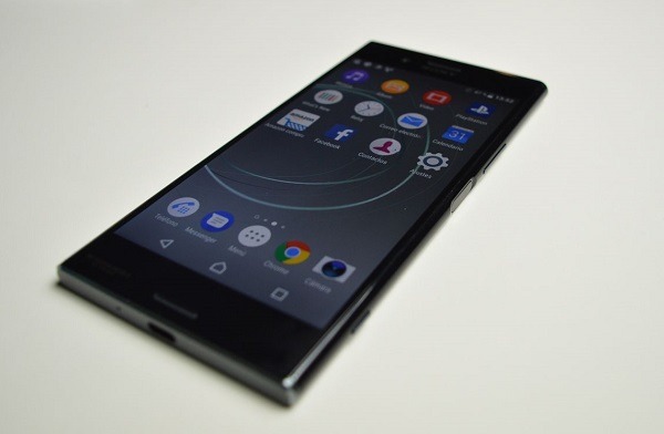 sony xperia xz premium lateral