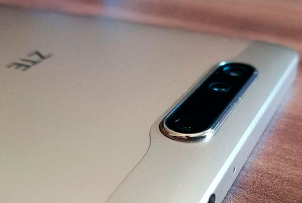 zte blade v8 camara principal