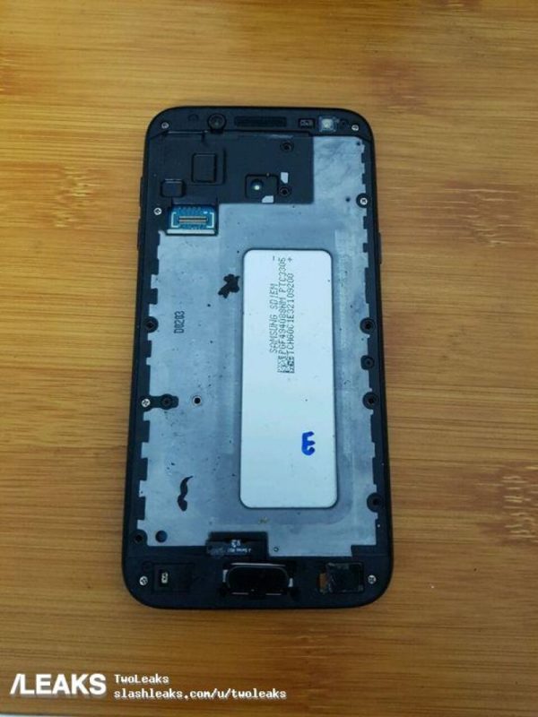 interior del galaxy j5 2017