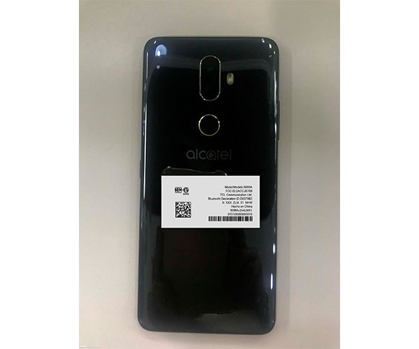 primera imagen Alcatel A3A XL parte trasera