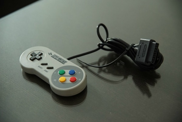 Transformar un móvil antiguo en una consola retro