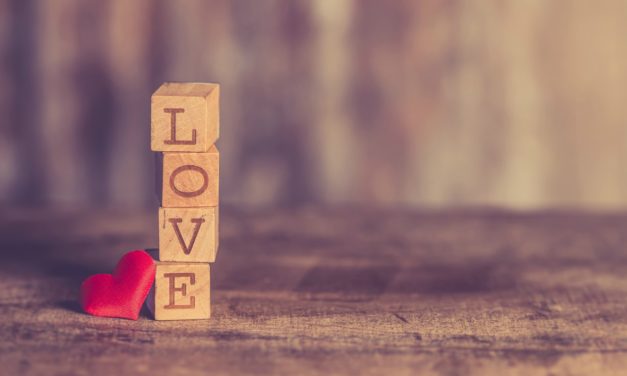 5 móviles que puedes regalar a tu pareja por San Valentín