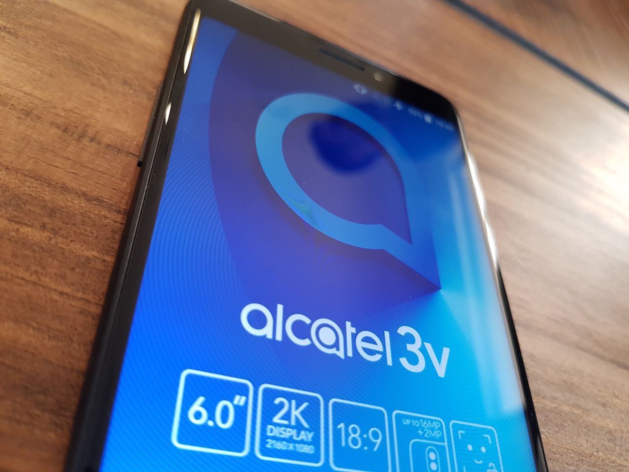 Alcatel 3V, doble cámara y gran pantalla a precio asequible 4