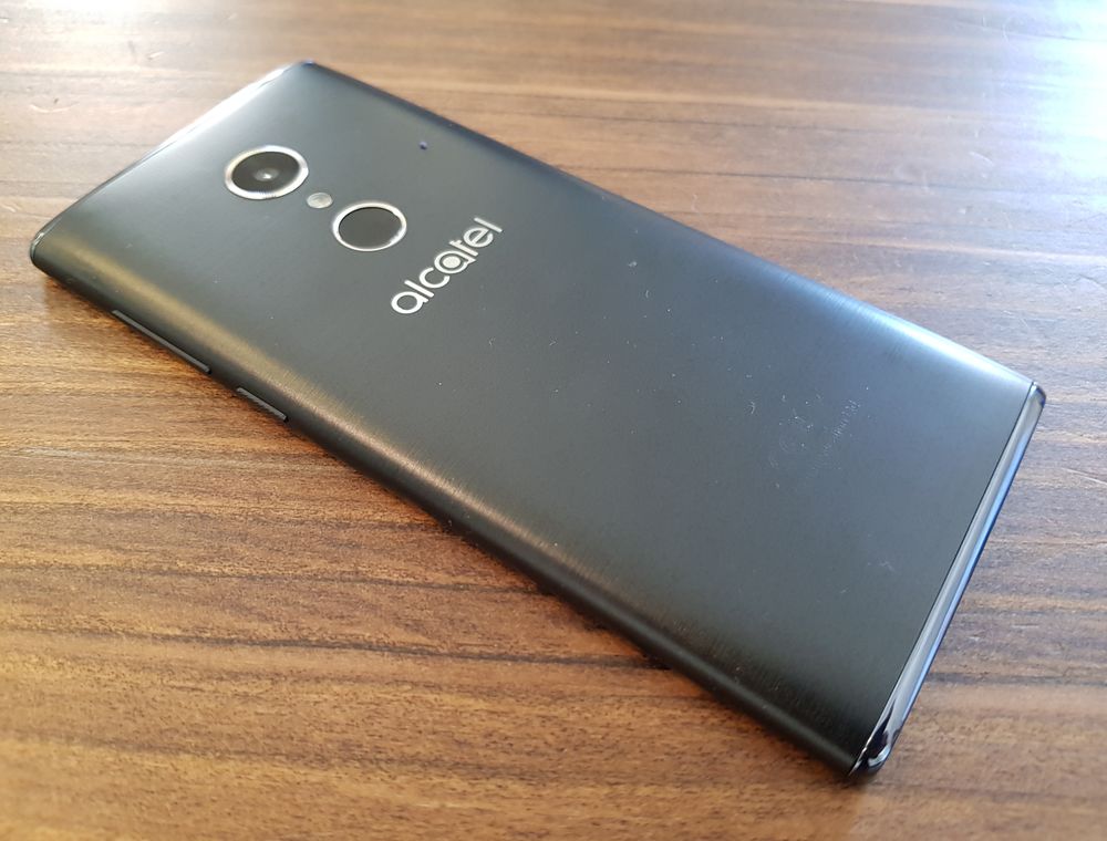 Alcatel 5, un móvil con reconocimiento facial y pantalla 18:9 1