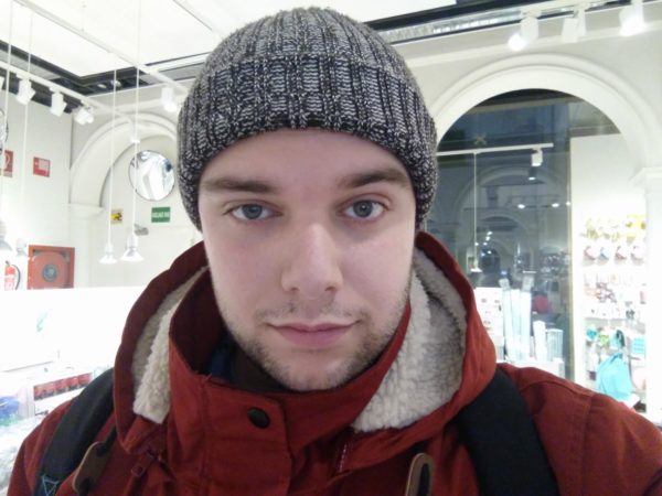 ZTE Blade V9 selfie 1