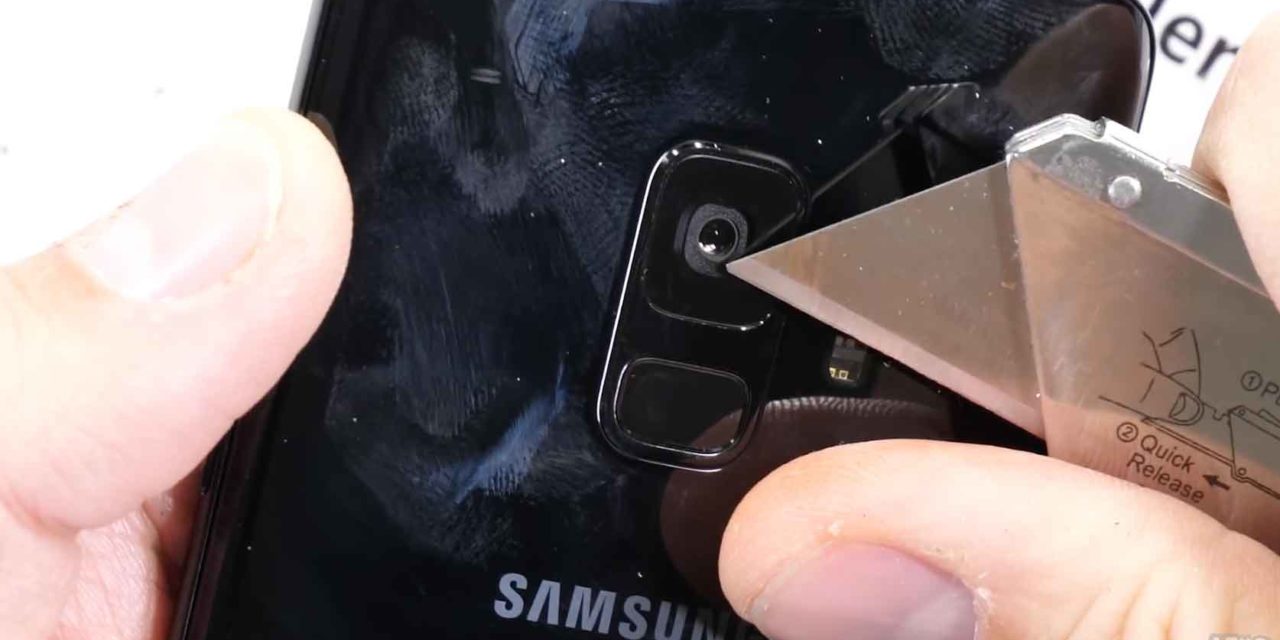 El Galaxy S9 prueba su resistencia a cortes, fuego y maltratos
