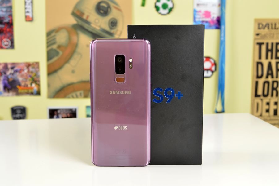 Samsung Galaxy S9+ purple lilac