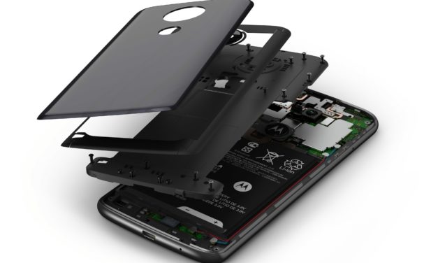 Motorola Moto E5 Plus y Moto E5 Play, los nuevos gama de entrada de Lenovo