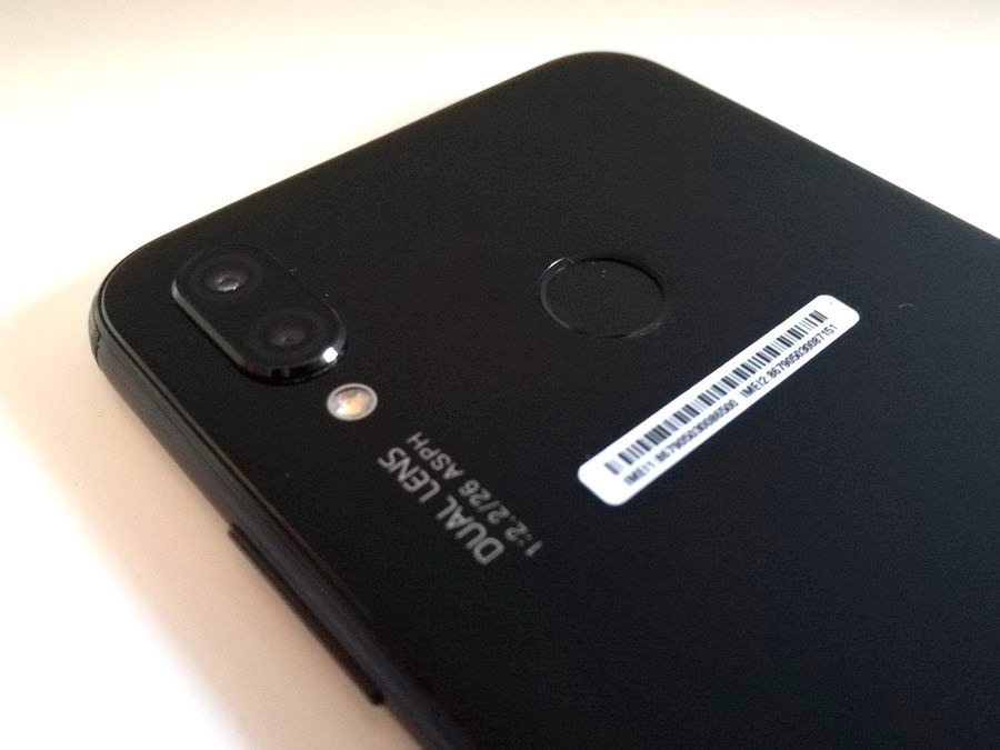 comparativa Honor 10 vs Huawei P20 Lite trasera P20 Lite