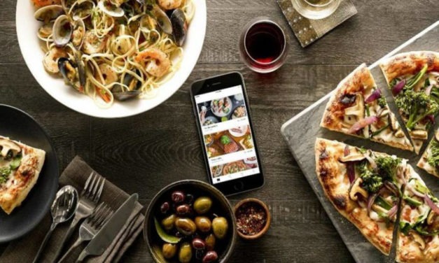 4 apps para pedir comida desde casa con el móvil
