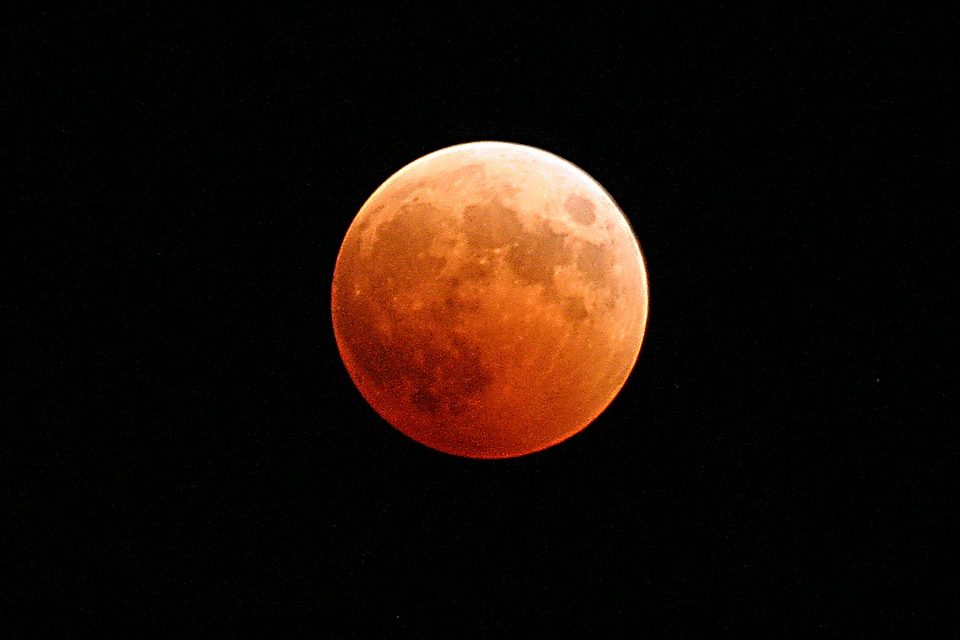Aplicaciones para ver el Eclipse Lunar de Luna de Sangre
