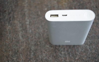 5 baterías externas baratas con buena capacidad para tu móvil