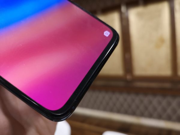 Oppo RX17 Pro, triple cámara y diseño todo pantalla