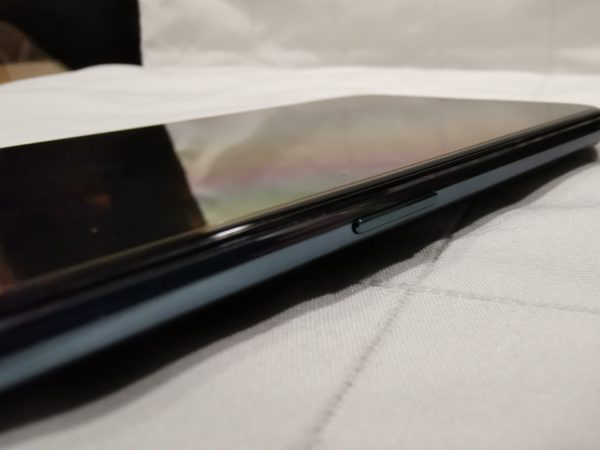 Oppo RX17 Pro, triple cámara y diseño todo pantalla