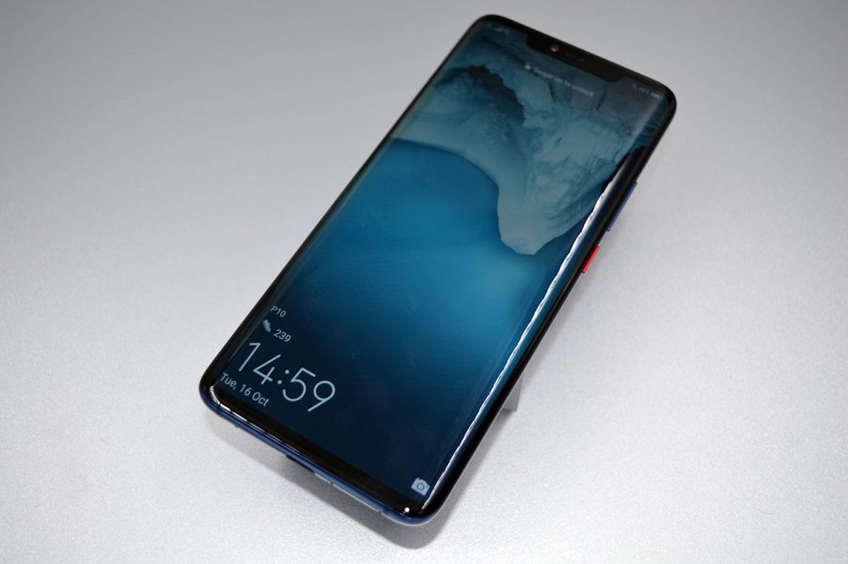comparativa LG V40 ThinQ vs Huawei Mate 20 Pro pantalla Mate 20 Pro