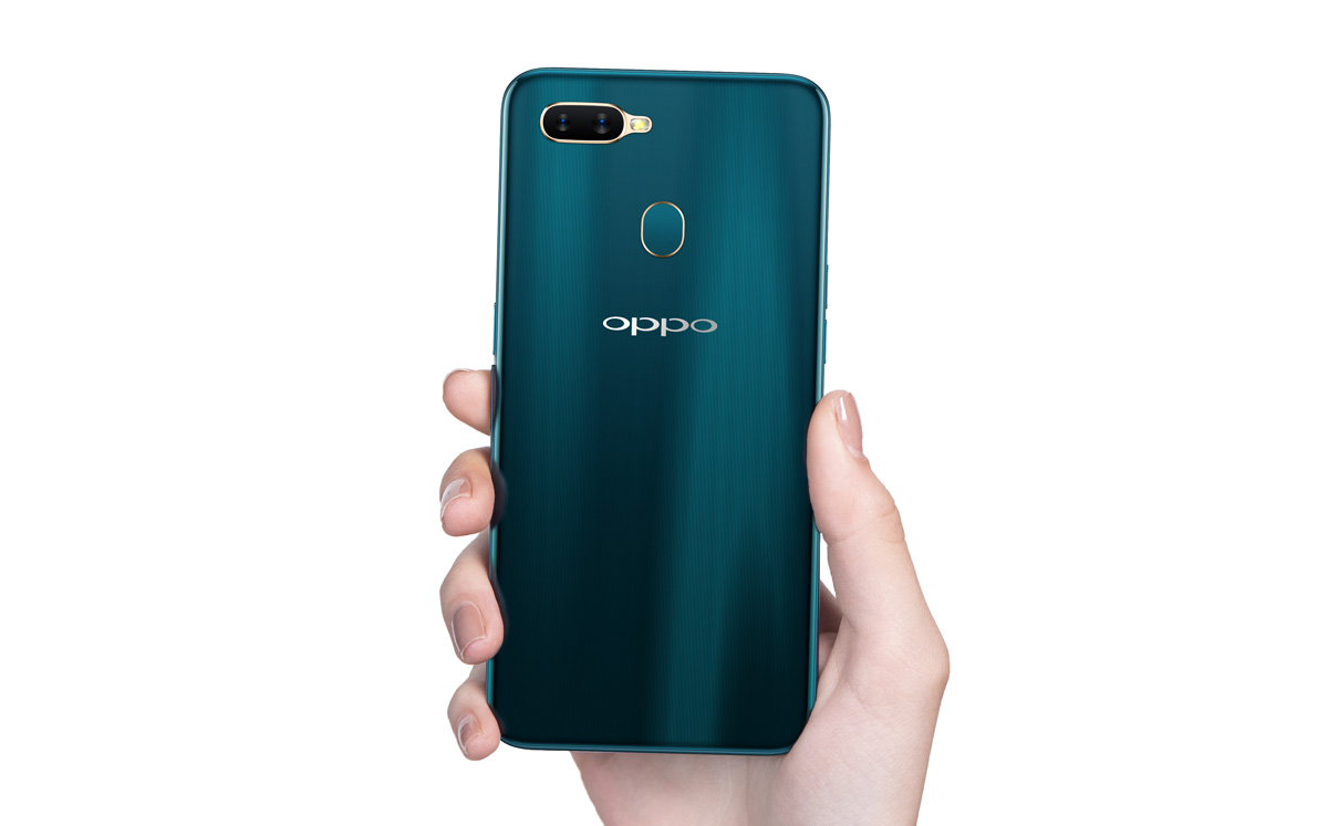 oficial OPPO AX7 trasera