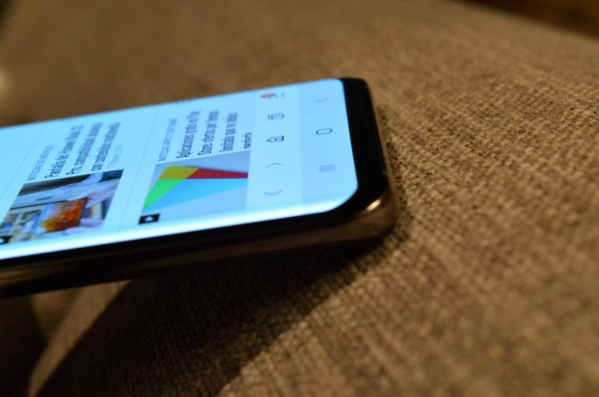 Samsung-galaxy-s10-plus detalle de la pantalla