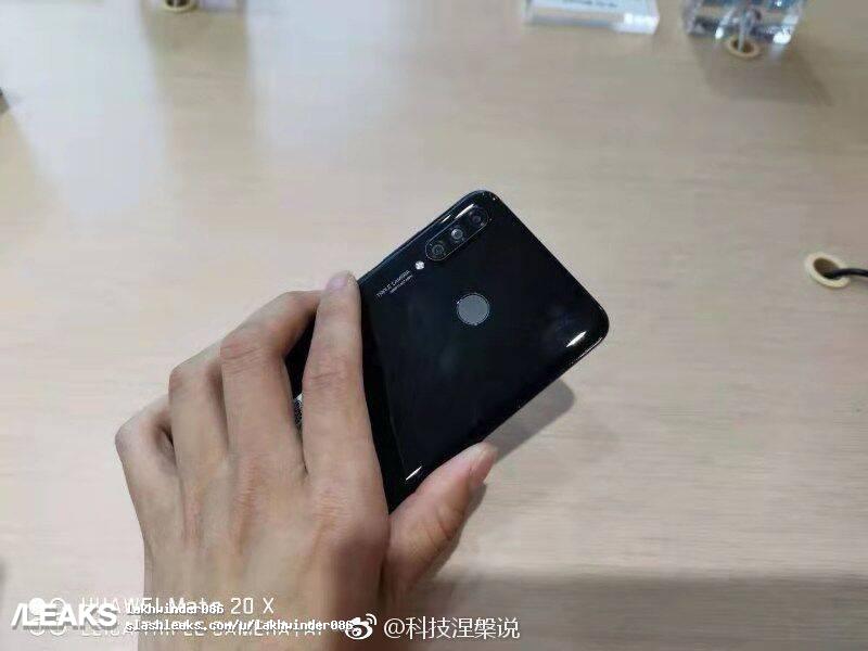P30_Lite_01
