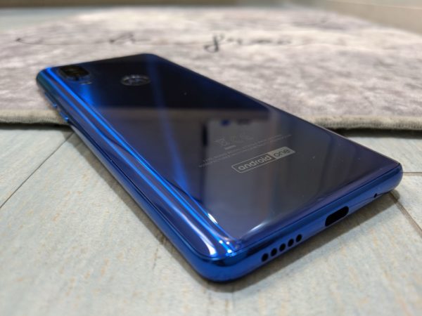 motorola one vision 27