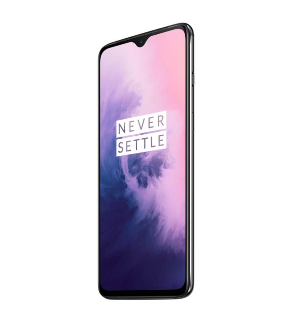 OnePlus 7, pantalla panorámica, doble altavoz y doble cámara