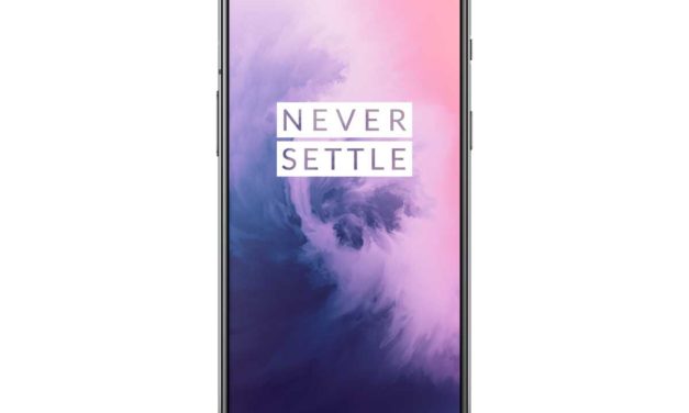 OnePlus 7, pantalla panorámica, doble altavoz y doble cámara