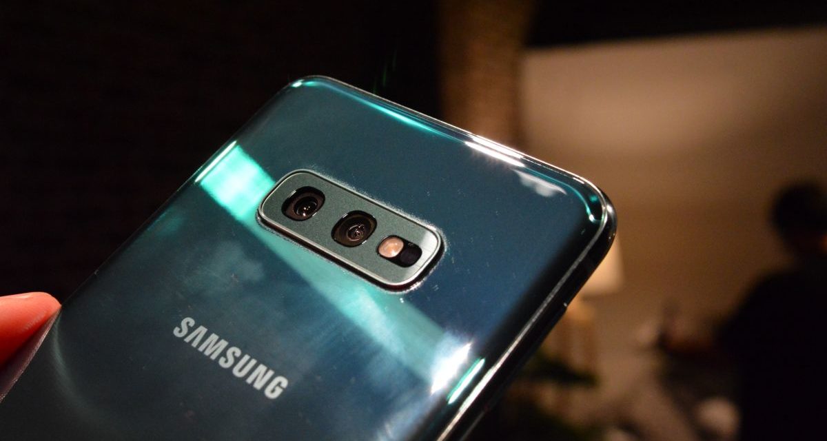 Cómo usar la cámara gran angular del Samsung Galaxy S10 en WhatsApp