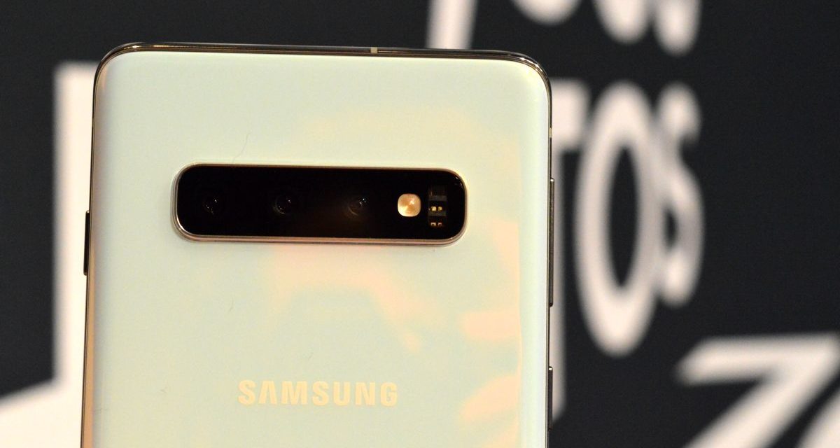Los Samsung Galaxy S10 se actualizan con vibración en los gestos