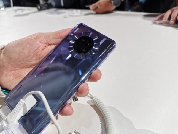 Huawei Mate 30 1